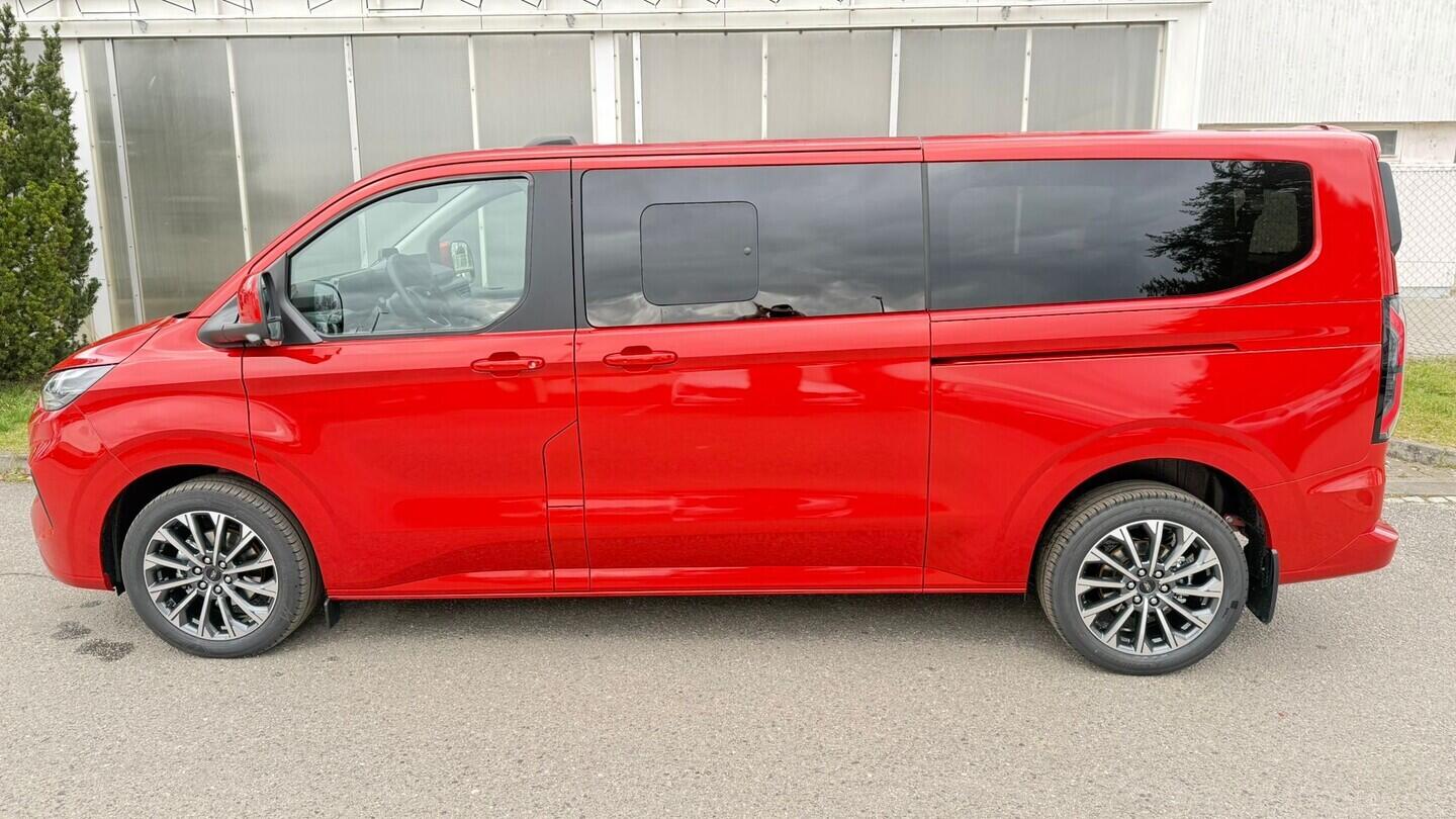 OM51000104_17.webp_Tourneo Custom Titanium X, 2,0 EcoBlue 125 kW L2