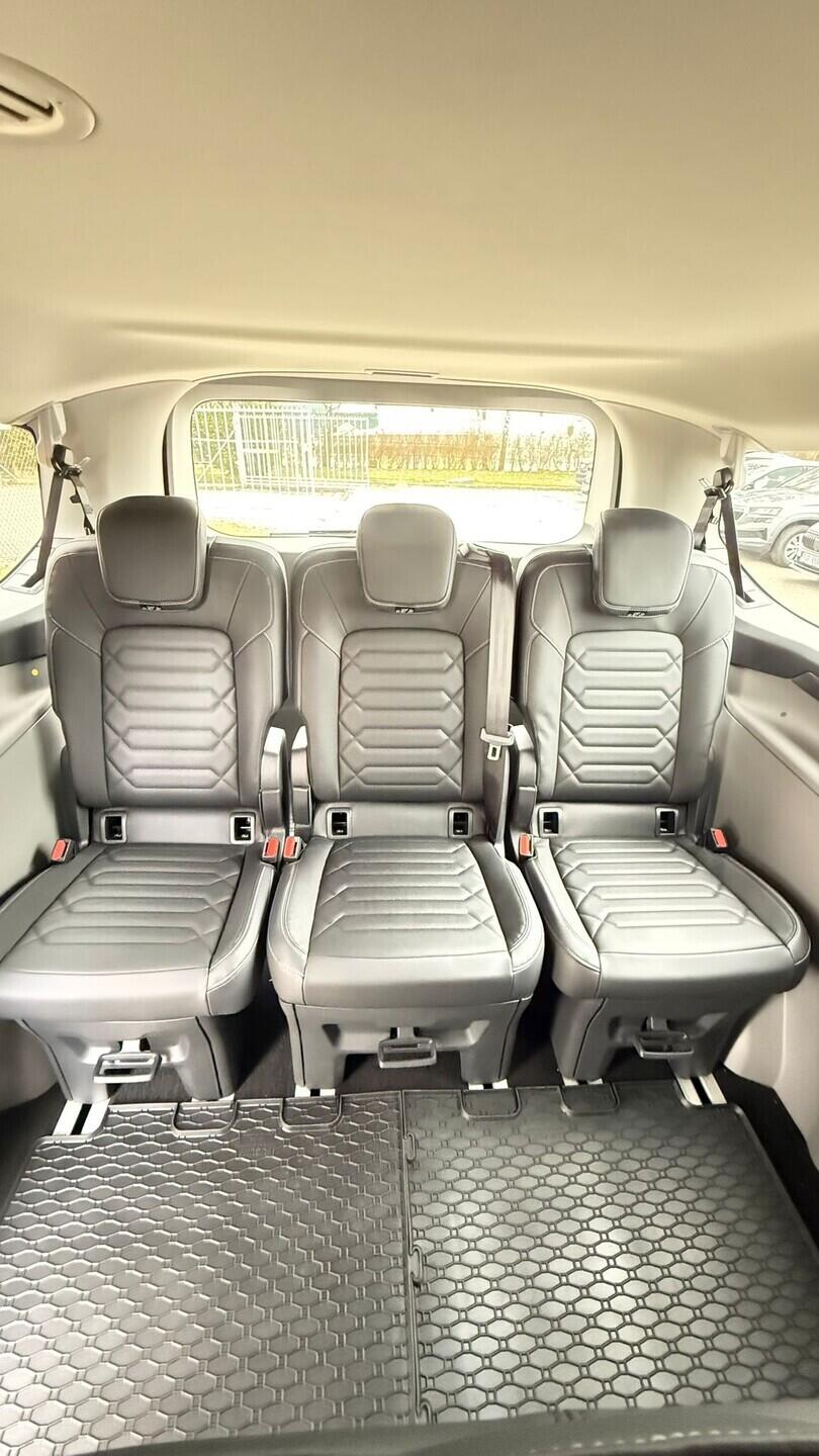 OM51000104_23.webp_Tourneo Custom Titanium X, 2,0 EcoBlue 125 kW L2