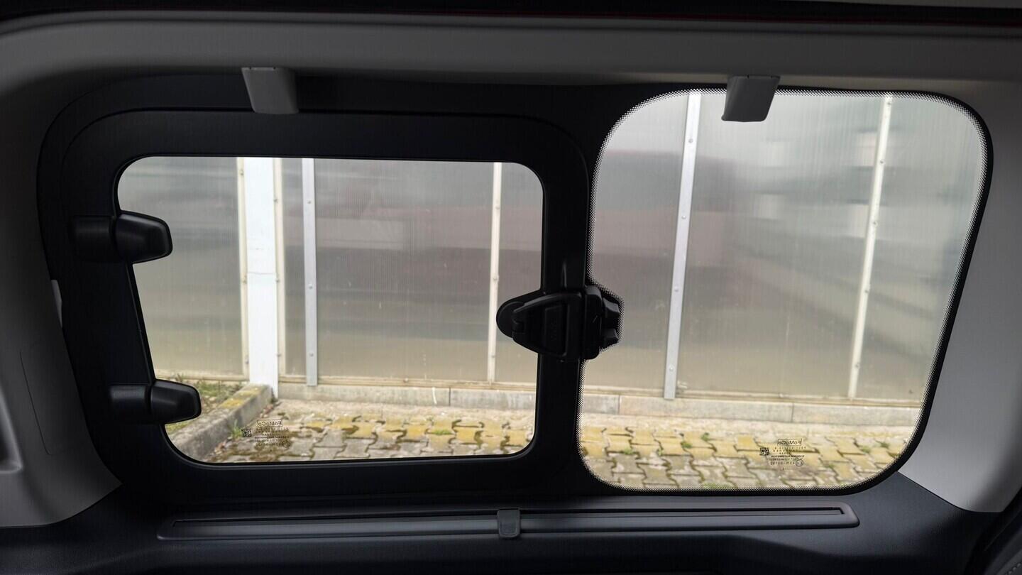 OM51000104_26.webp_Tourneo Custom Titanium X, 2,0 EcoBlue 125 kW L2