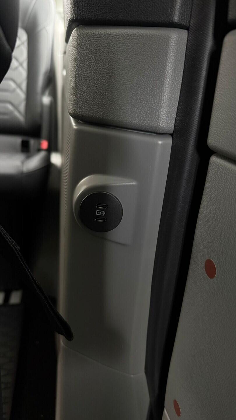 OM51000104_29.webp_Tourneo Custom Titanium X, 2,0 EcoBlue 125 kW L2