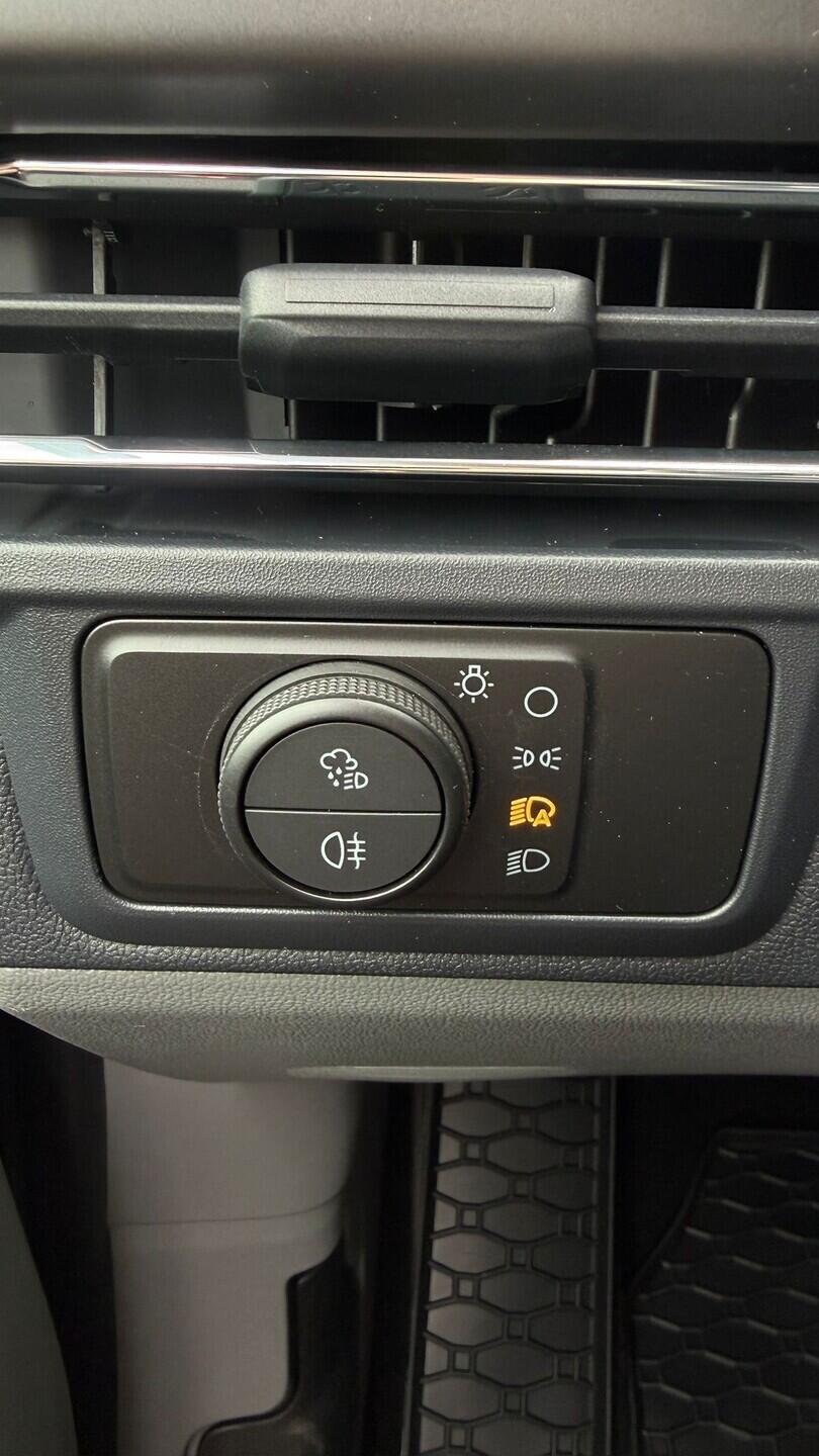 OM51000104_38.webp_Tourneo Custom Titanium X, 2,0 EcoBlue 125 kW L2