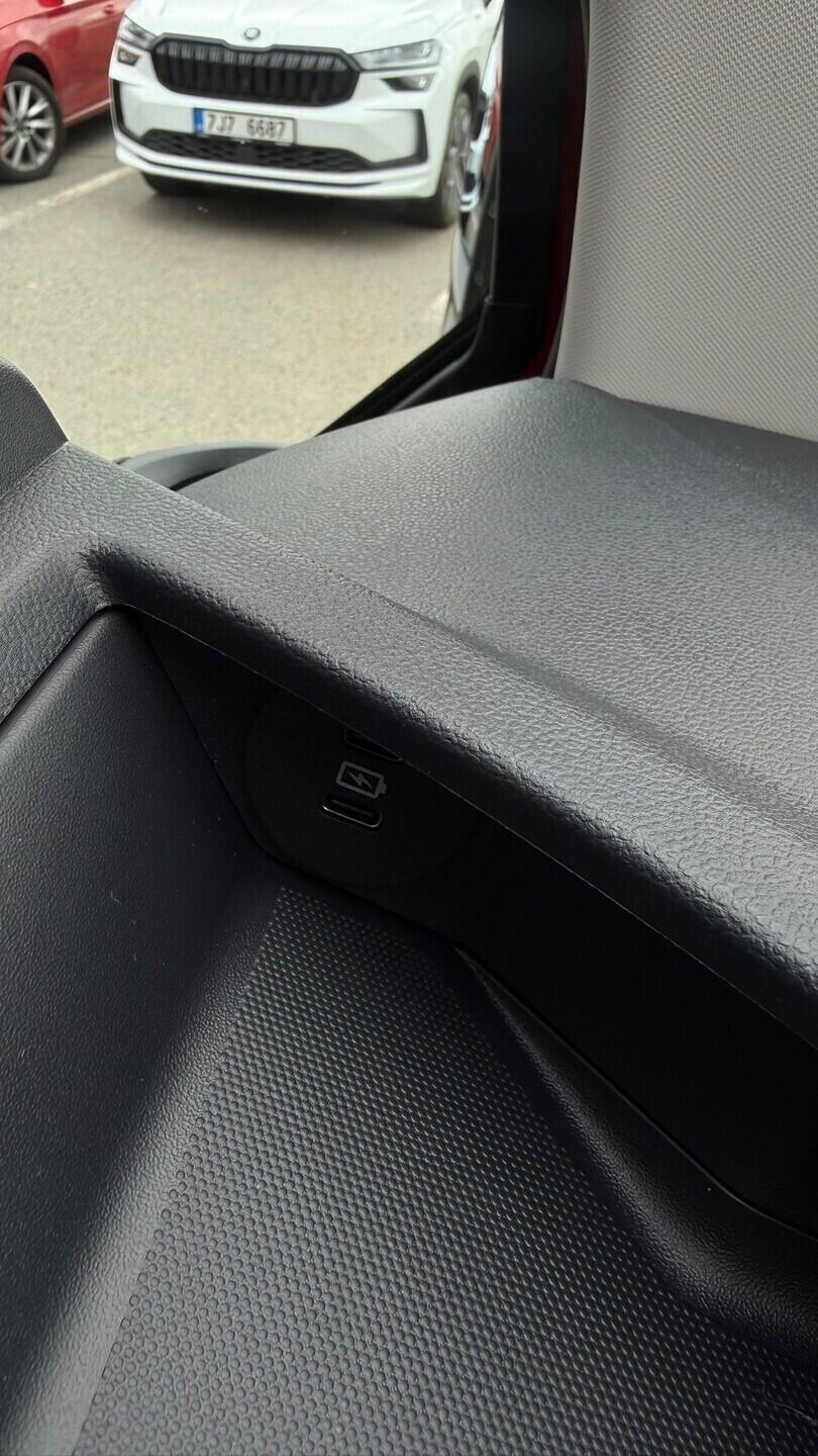 OM51000104_42.webp_Tourneo Custom Titanium X, 2,0 EcoBlue 125 kW L2