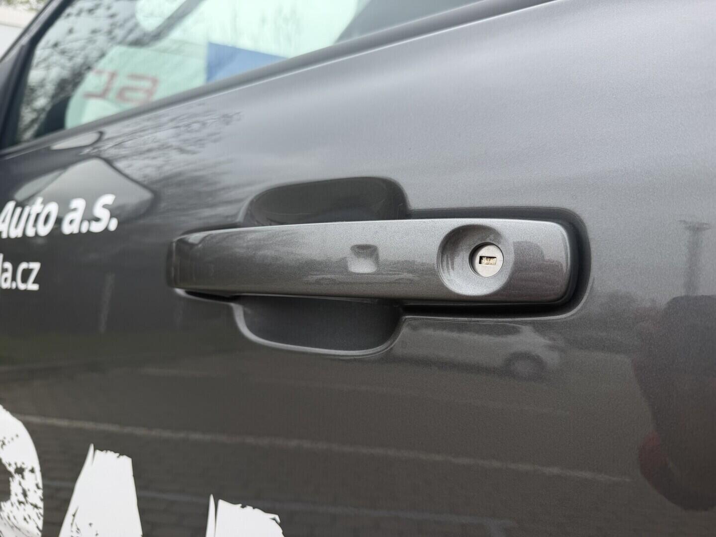 OM51000148_19.webp_Ranger Double Cab 2,3 EcoBoost Hybrid (PHEV) 205 kW