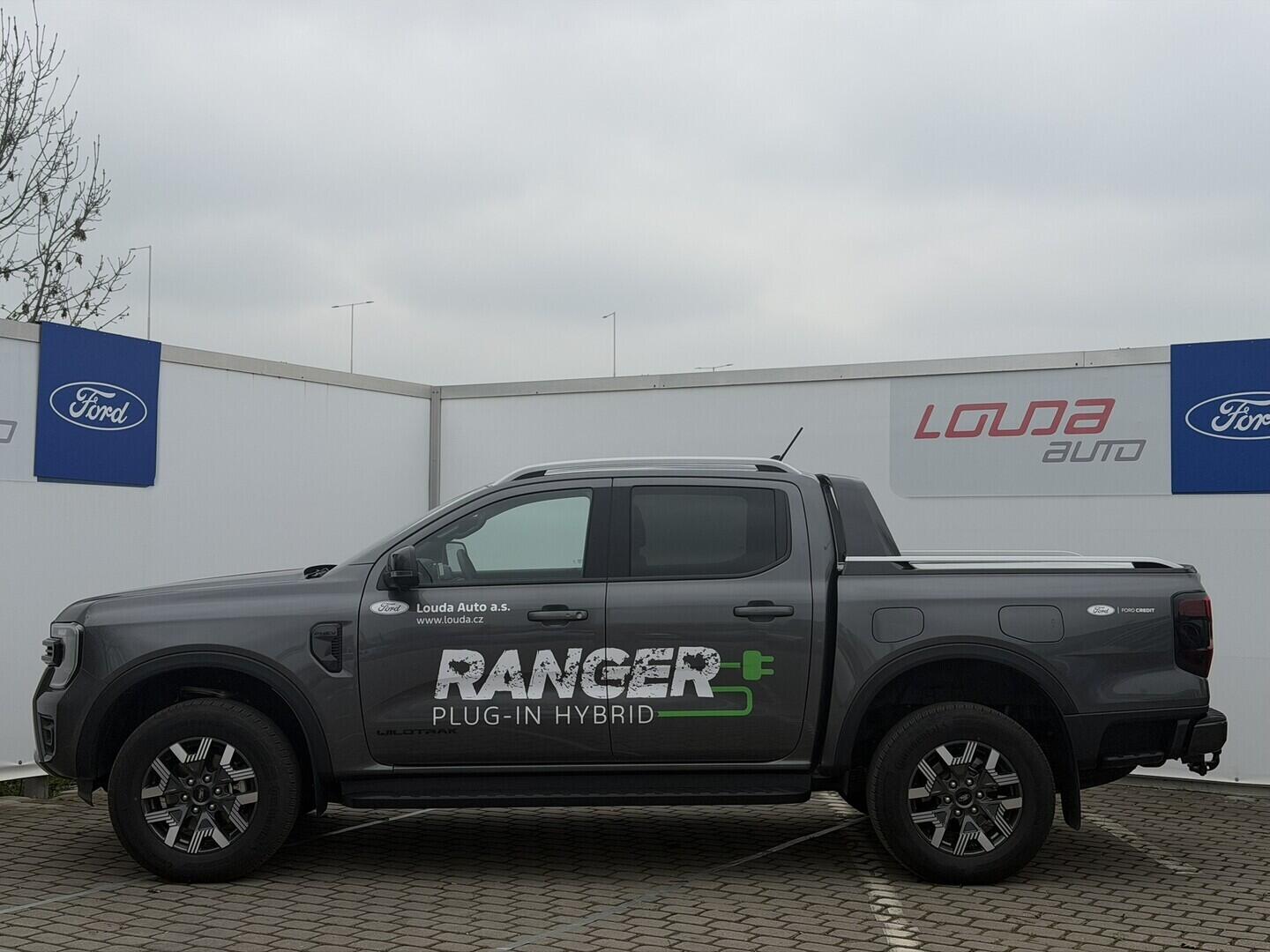 OM51000148_21.webp_Ranger Double Cab 2,3 EcoBoost Hybrid (PHEV) 205 kW