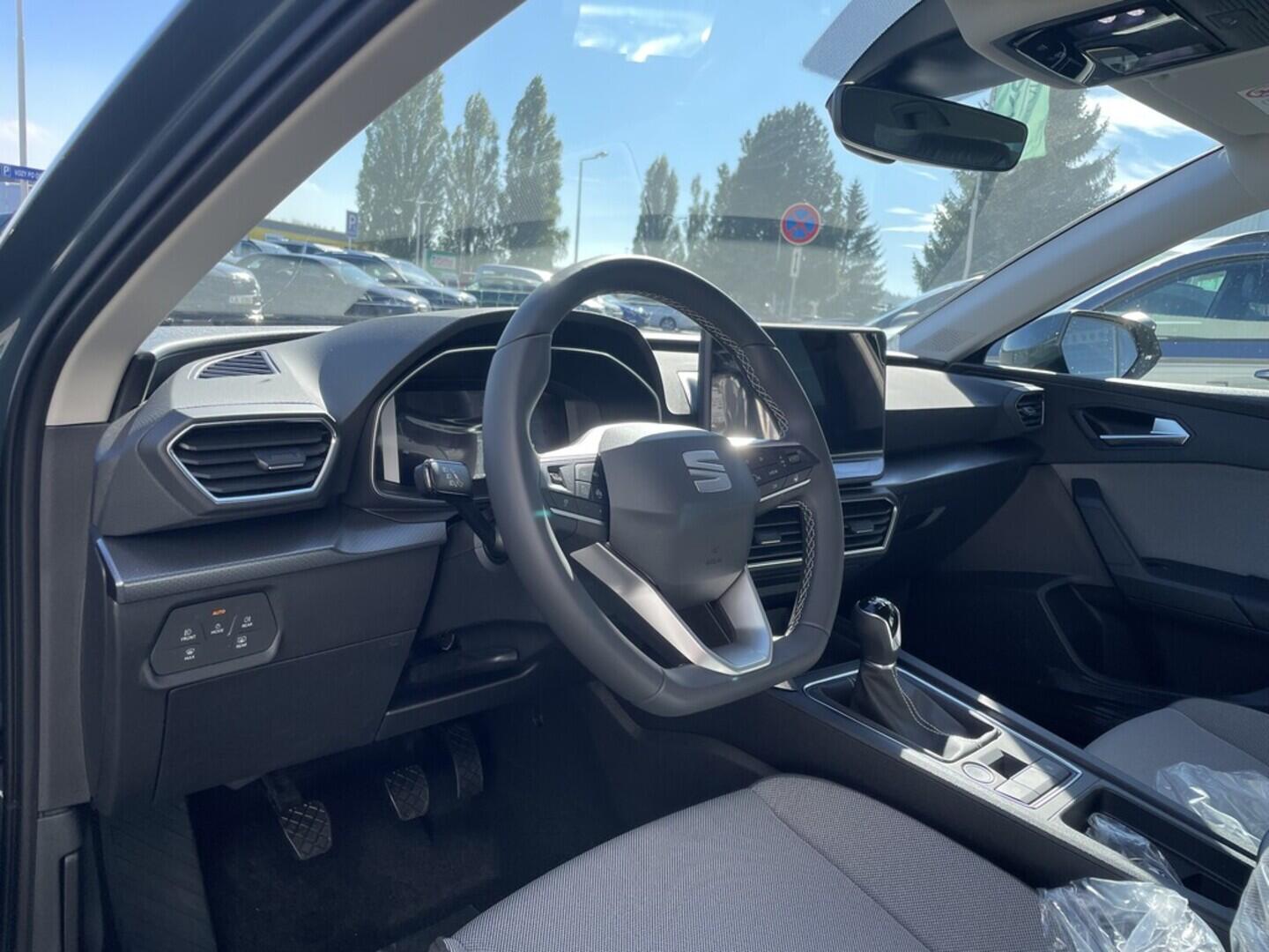 OM61000434_15.webp_Leon SP Style 1.5 TSI 115k kW ,vč.Tažného zařízení
