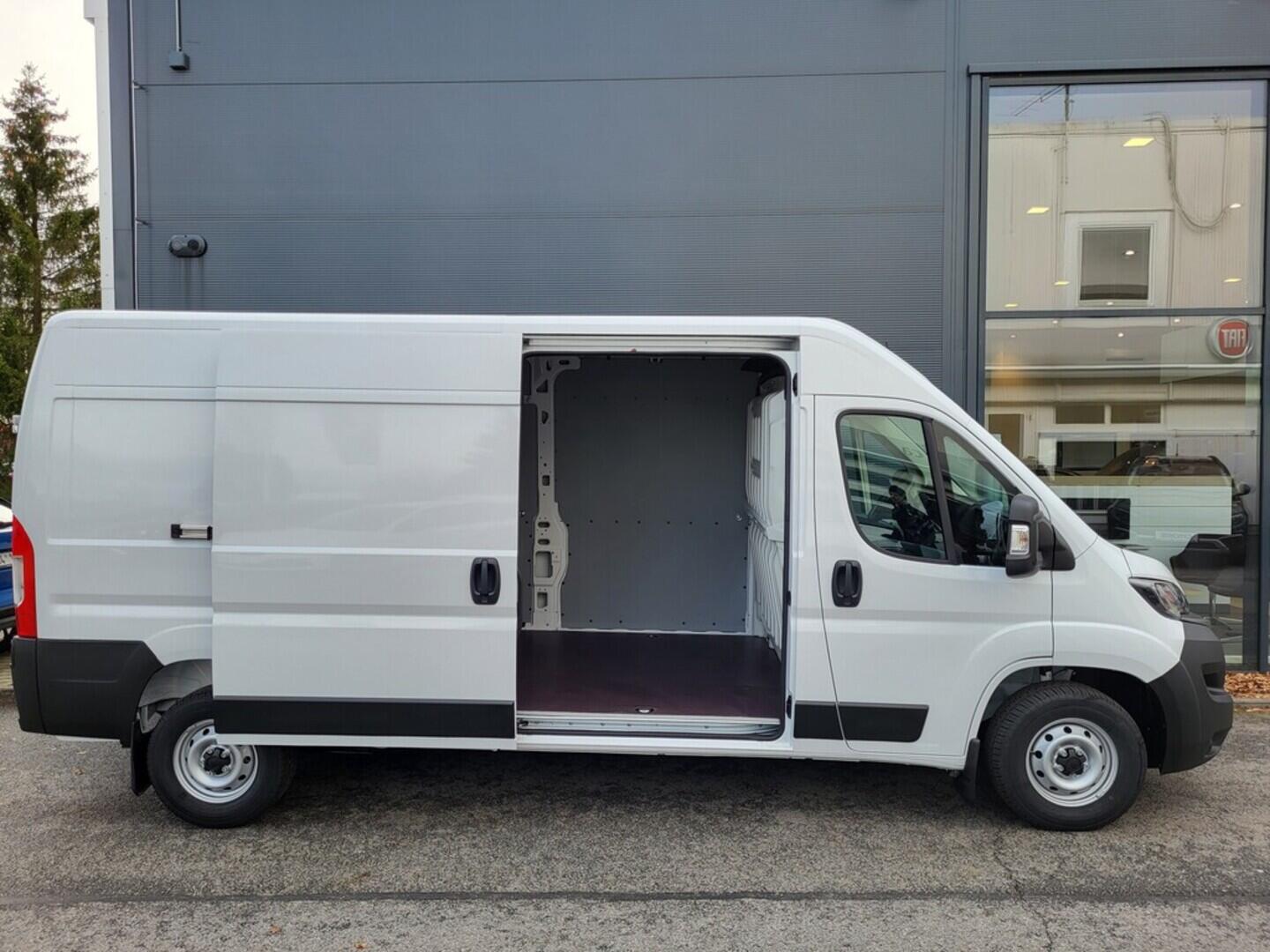 OM81000150_19.webp_Ducato Maxi 6°MT Van 3,5t L4H2 2,2 MTJ 180k 132 kW
