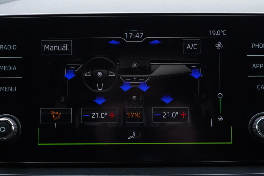 OV190V09267_30.webp_SCALA Style 1.0 TSI 85 kW manuál