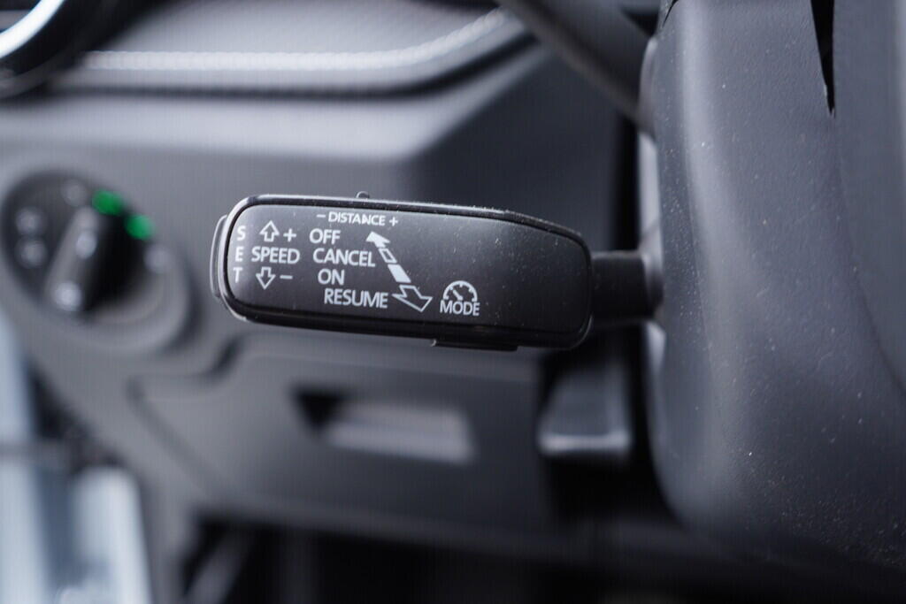 OV190V09860_24.webp_FABIA Monte Carlo 1.0 TSI 85 kW manuál, DPH