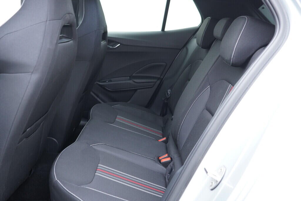 OV190V09860_36.webp_FABIA Monte Carlo 1.0 TSI 85 kW manuál, DPH