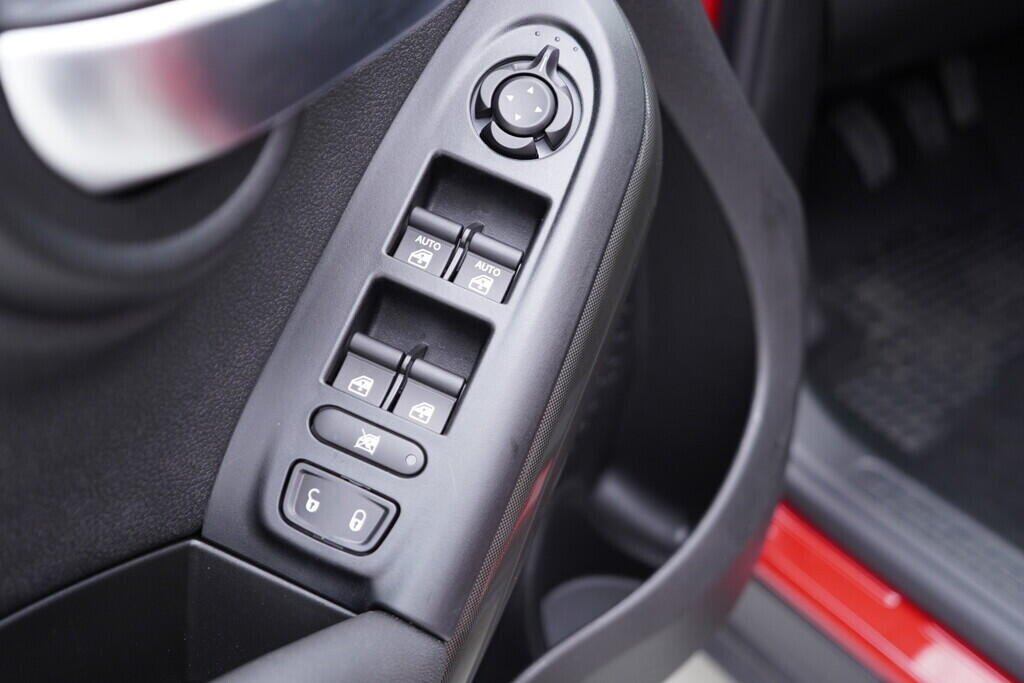 OV190V09899_20.webp_500X  1.2 MultiJet 70 kW manuál, DPH