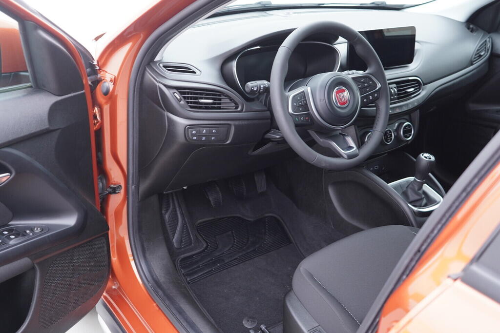 OV190V10531_18.webp_TIPO FireFly 1.0  74 kW manuál, DPH