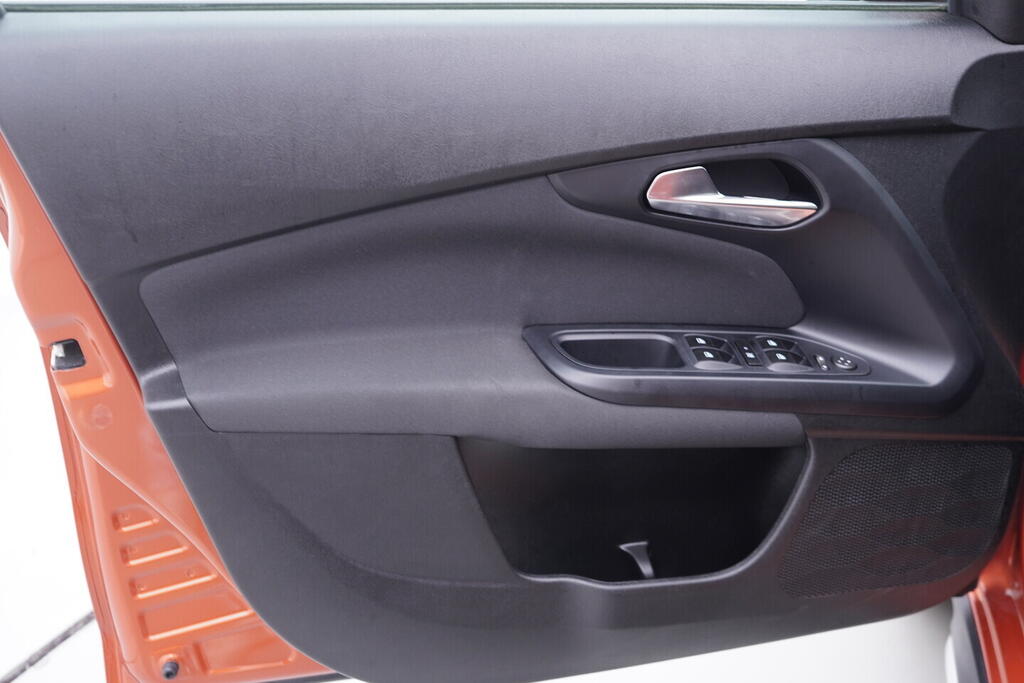 OV190V10531_19.webp_TIPO FireFly 1.0  74 kW manuál, DPH