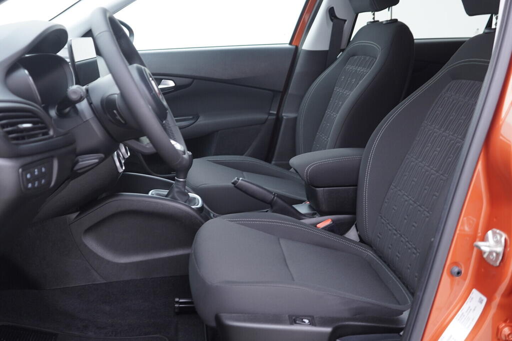 OV190V10531_22.webp_TIPO FireFly 1.0  74 kW manuál, DPH