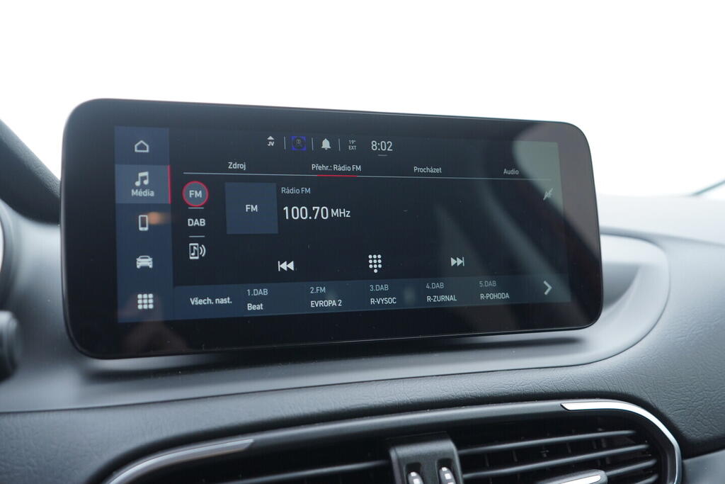 OV190V10531_28.webp_TIPO FireFly 1.0  74 kW manuál, DPH