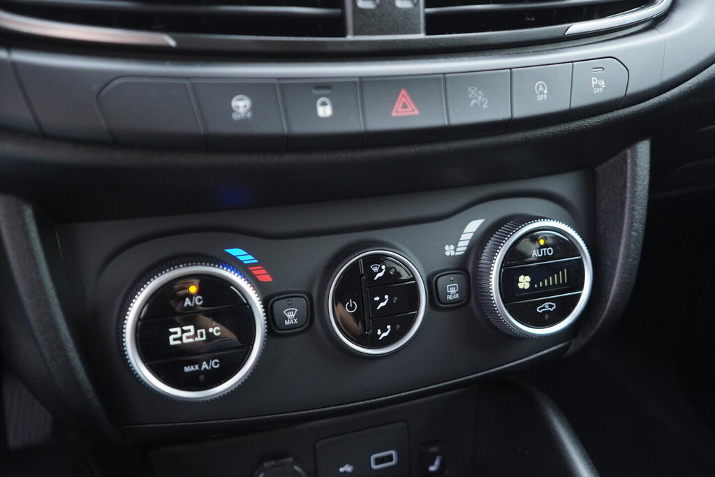 OV190V10531_30.webp_TIPO FireFly 1.0  74 kW manuál, DPH