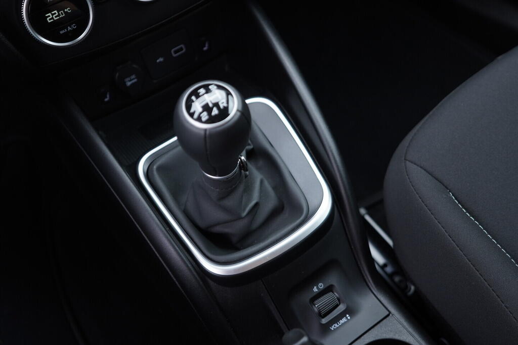 OV190V10531_32.webp_TIPO FireFly 1.0  74 kW manuál, DPH