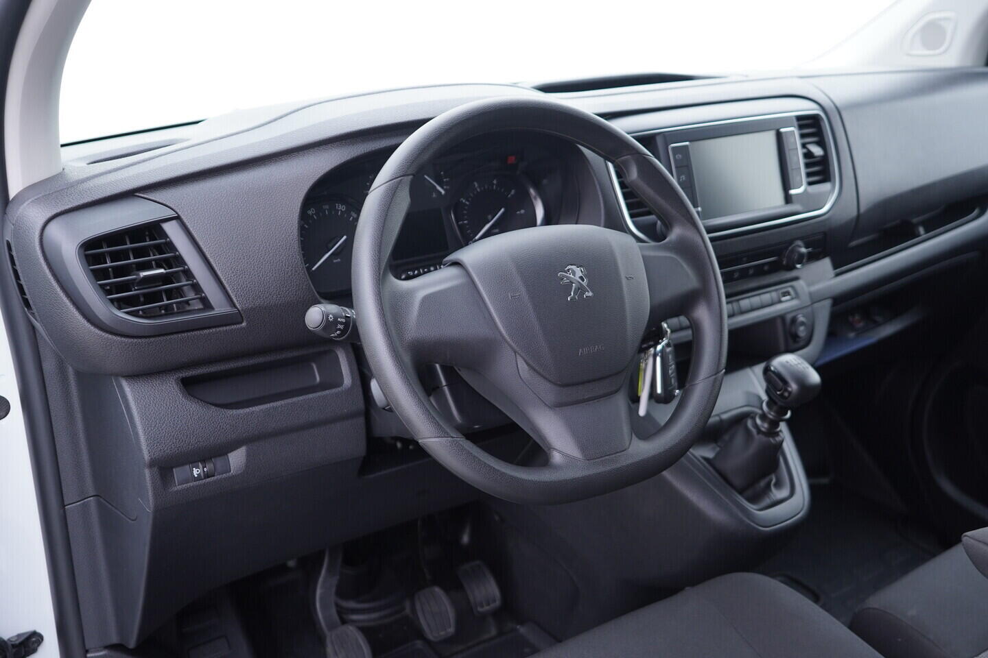 OV190V11238_21.webp_EXPERT  2.0 BlueHDI 145 106 kW manuál, DPH