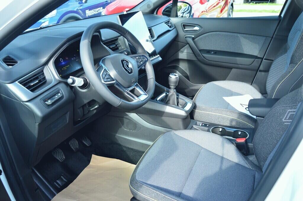 OZ71000643_17.webp_Captur Techno TCe 90 1.0 66 kW