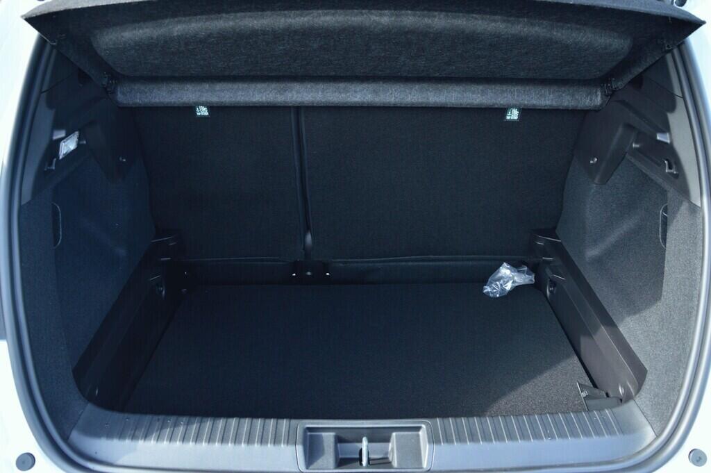 OZ71000643_19.webp_Captur Techno TCe 90 1.0 66 kW