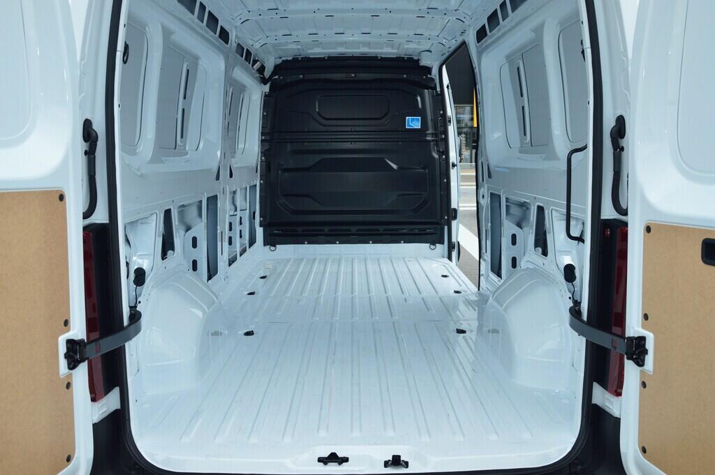 OZ71000667_16.webp_MASTER VAN L3H2P3 dCi 150 EAG9 Advance 2,0 110 kW