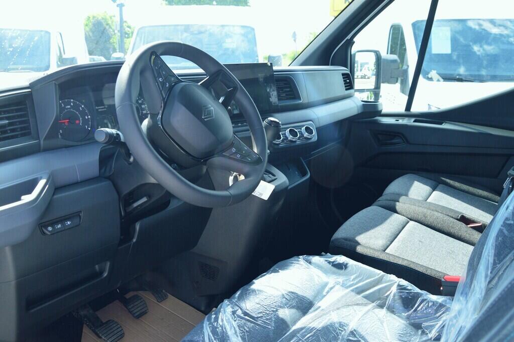 OZ71000678_15.webp_MASTER 8 PALETA 2,0 110 kW