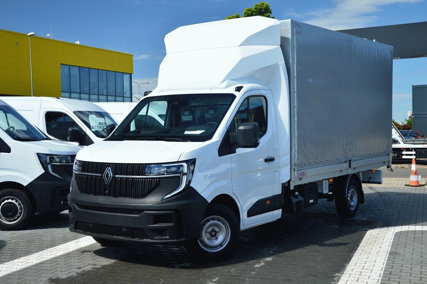 OZ71000731_12.webp_MASTER 8 PALETA 2,0 125 kW