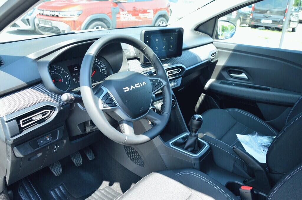 OZ71100813_17.webp_Jogger Expression ECO-G 100 7 míst 1,0 74 kW