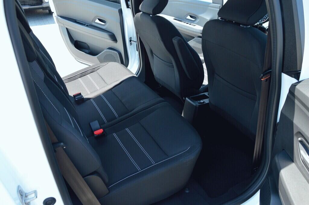 OZ71100813_18.webp_Jogger Expression ECO-G 100 7 míst 1,0 74 kW