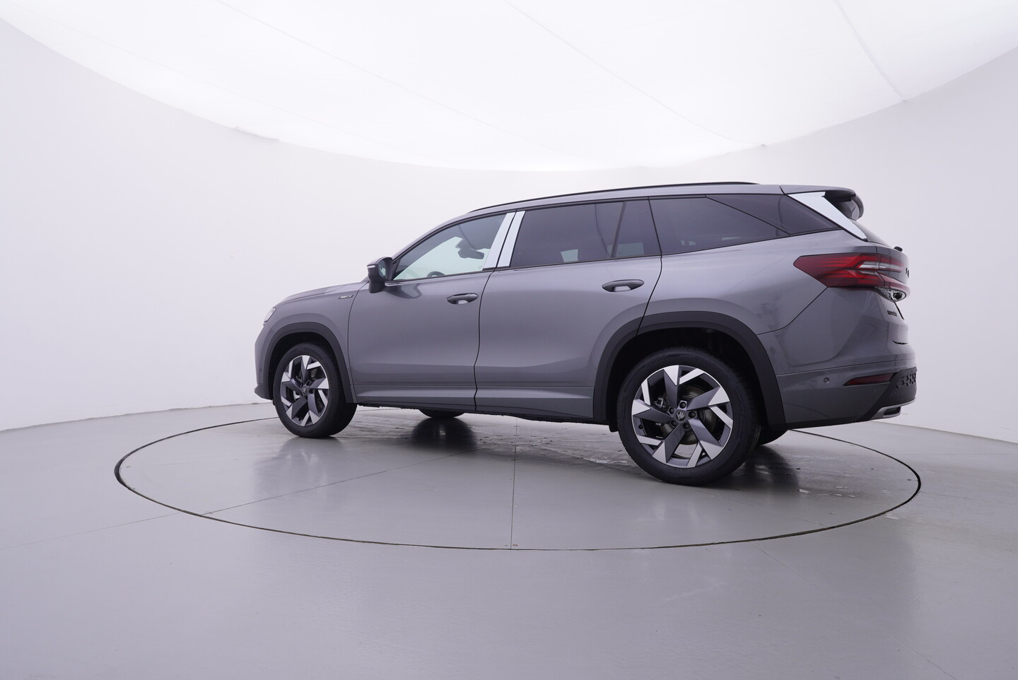 V190-360-A-20260603-145633.webp