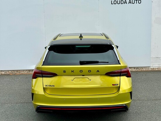 ŠKODA Octavia Combi RS 2,0 TSI 195 kW DSG - facelift_5