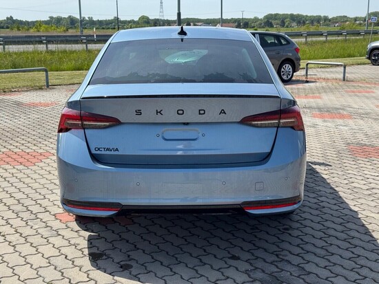 ŠKODA Octavia Sportline 1,5 TSI 110 kW 7st. automat_5