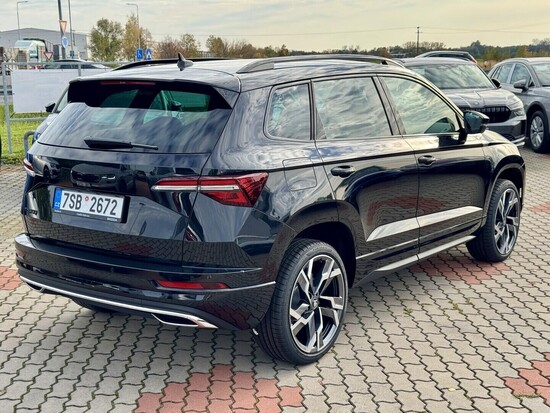 ŠKODA Karoq Sportline 1,5 TSI 110 kW_2