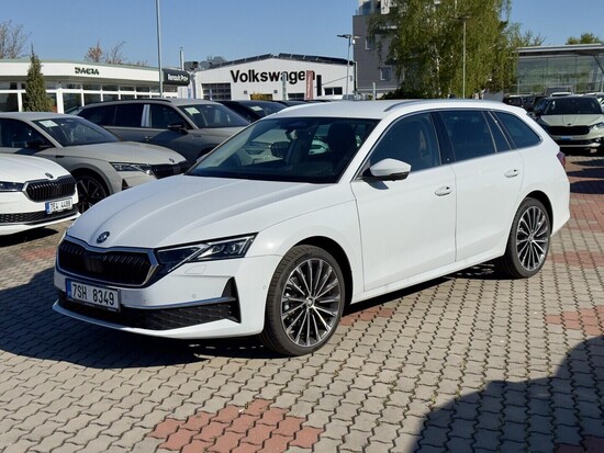 ŠKODA Octavia Combi Exclusive Selection 1,5 TSI m-HEV 110 kW 7-stup. automat._1