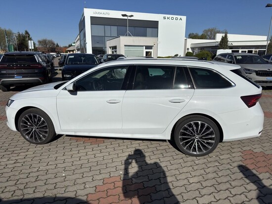 ŠKODA Octavia Combi Exclusive Selection 1,5 TSI m-HEV 110 kW 7-stup. automat._3