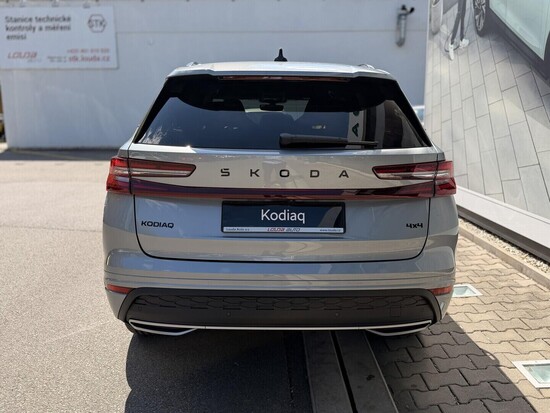 ŠKODA Kodiaq Sportline 2,0 TDI 142 kW 7-stup. automat. 4x4_3