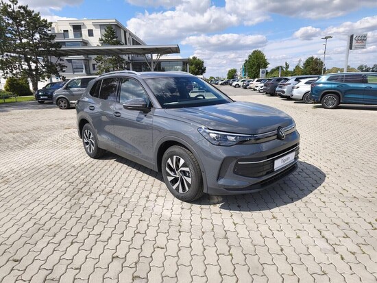 VOLKSWAGEN Tiguan People 2,0 TDI 110 kW_3