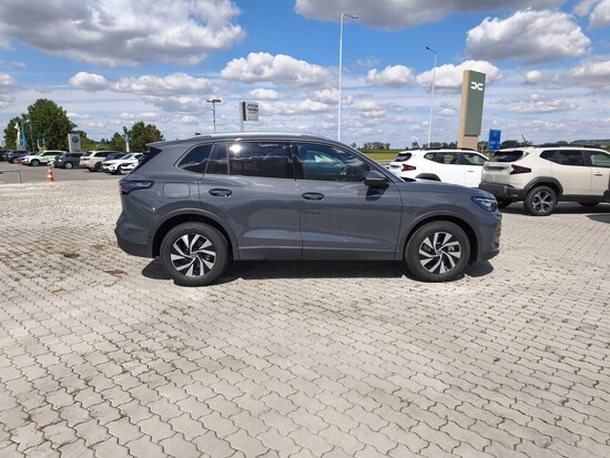VOLKSWAGEN Tiguan People 2,0 TDI 110 kW_4