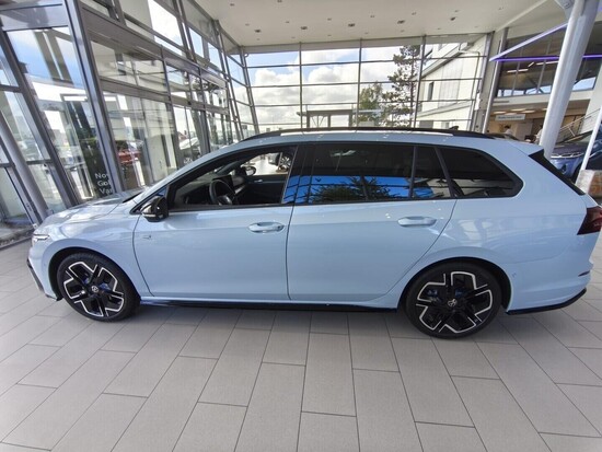 VOLKSWAGEN Golf Variant R-line People  1,5 eTSI 7DSG mHEV 110 kW_4