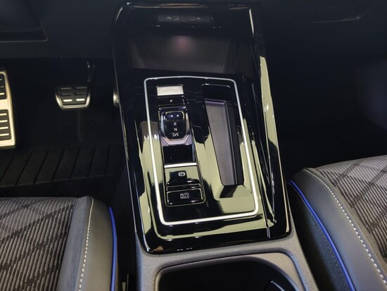 VOLKSWAGEN Golf Variant R-line People  1,5 eTSI 7DSG mHEV 110 kW_5