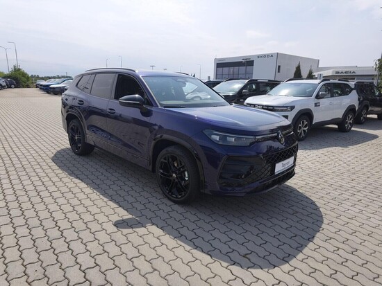 VOLKSWAGEN Tayron R-Line People 1,5 eHybrid 200 kW_3
