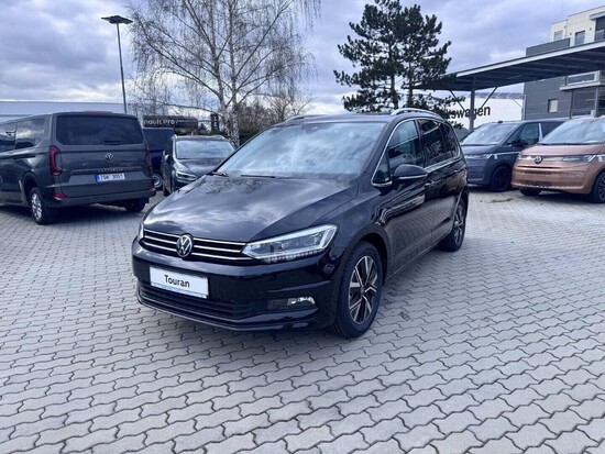 VOLKSWAGEN Touran People 1,5 TSI EVO2 7DSG 110 kW_1