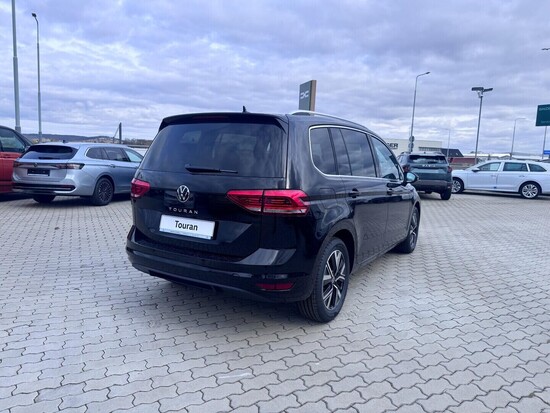 VOLKSWAGEN Touran People 1,5 TSI EVO2 7DSG 110 kW_5