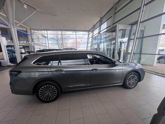 VOLKSWAGEN Passat Elegance 2,0 TDI 142 kW 4MOT  142 kW_4