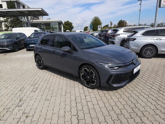 VOLKSWAGEN Golf R-Line People 1,5 eTSI mHEV 110 kW 7 DSG_3