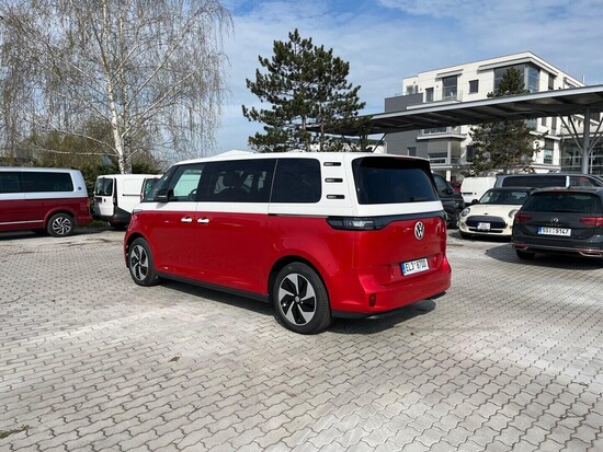 VOLKSWAGEN Akční ID. Buzz Long Pro  86 kWh 89 kW  7 Míst_2