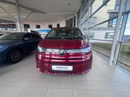 VOLKSWAGEN Akční Multivan Style 1,5 TSI PHEV 4MOT 130 kW_2