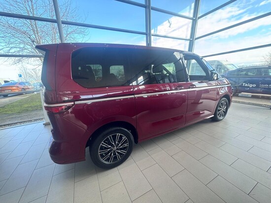 VOLKSWAGEN Akční Multivan Style 1,5 TSI PHEV 4MOT 130 kW_4