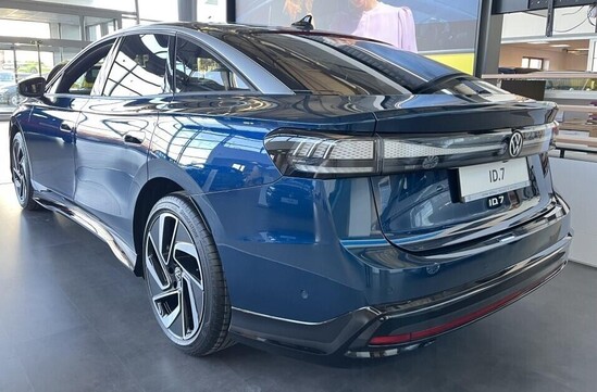 VOLKSWAGEN ID.7 Pro 210 kW, kap. bat. 77 kWh, 210 kW_2