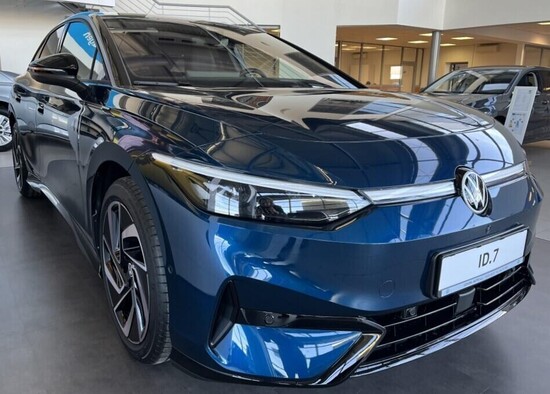 VOLKSWAGEN ID.7 Pro 210 kW, kap. bat. 77 kWh, 210 kW_4