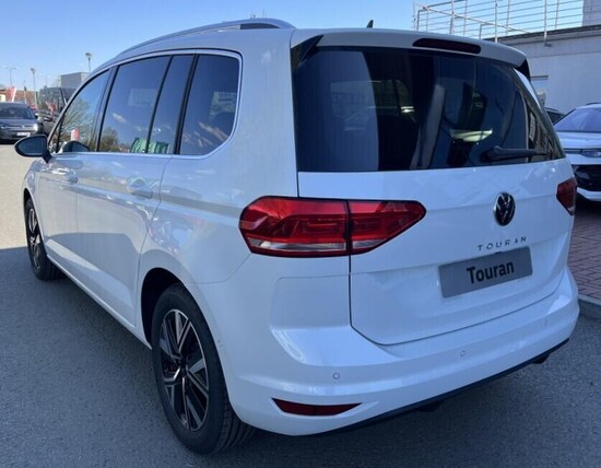 VOLKSWAGEN Touran People 1,5 TSI EVO2 7DSG 110 kW_2